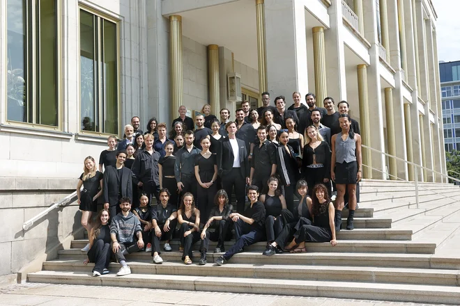 Rémy Fichet mit Company und Team des Leipziger Ballett