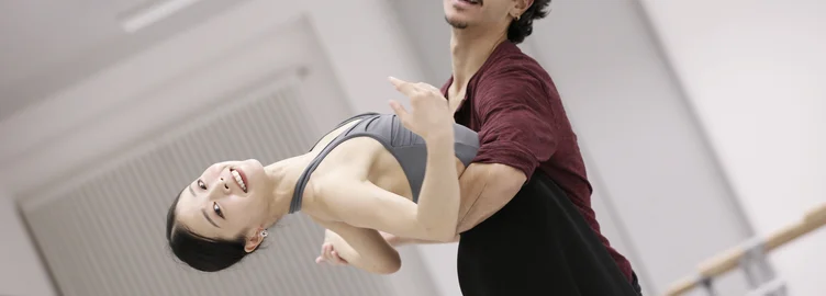 Soojeong Choi udn Andrea Carino proben für »Romeo und Julia«